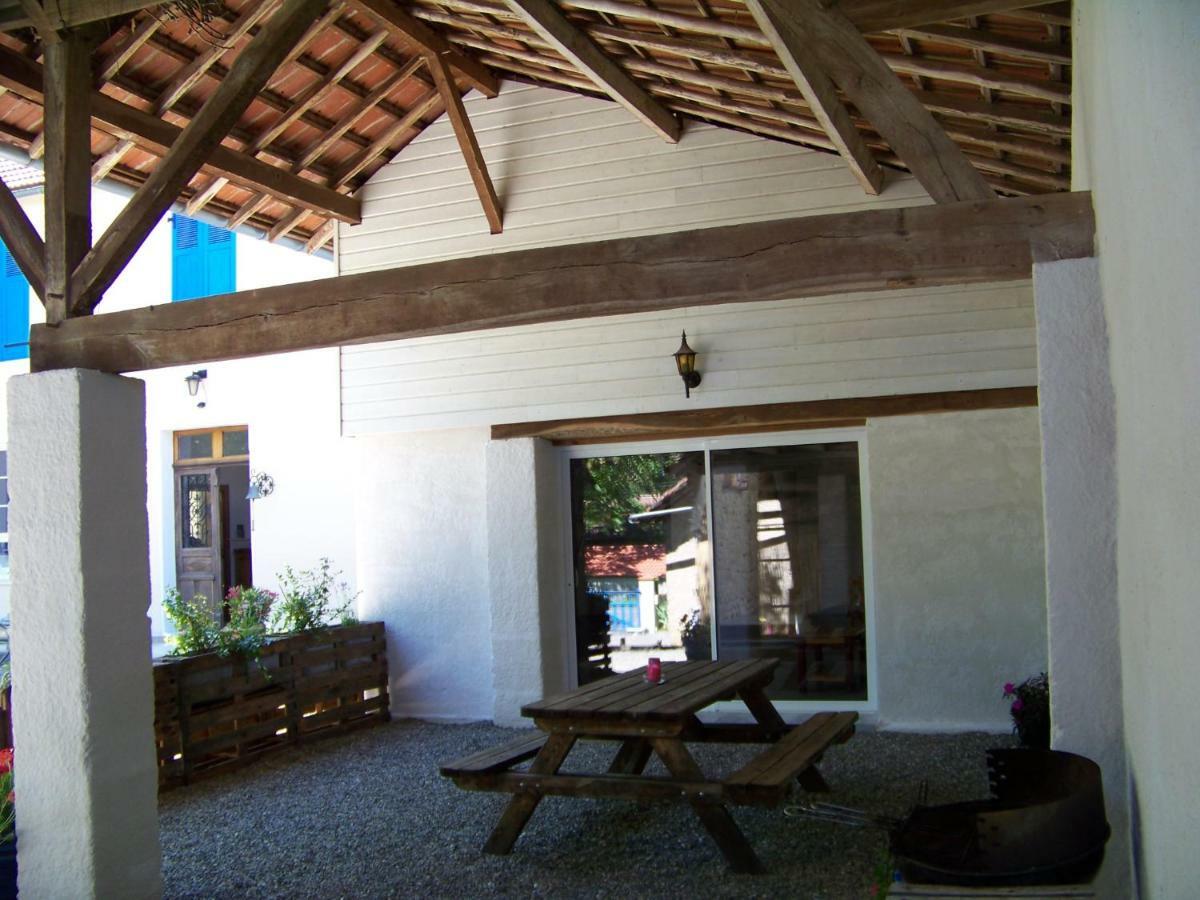 Gite, Jacuzzi & Vin Au Grenier De Madiran Exteriér fotografie