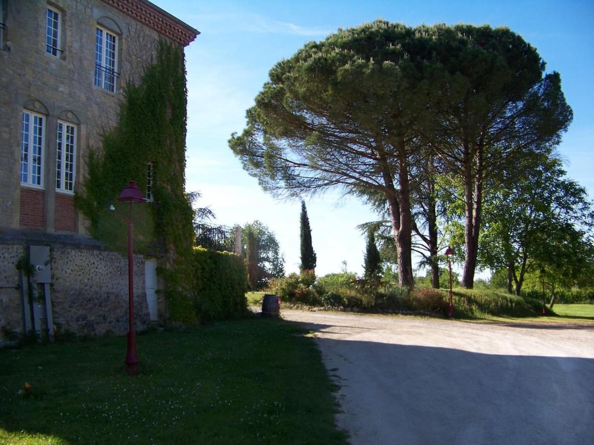 Gite, Jacuzzi & Vin Au Grenier De Madiran Exteriér fotografie