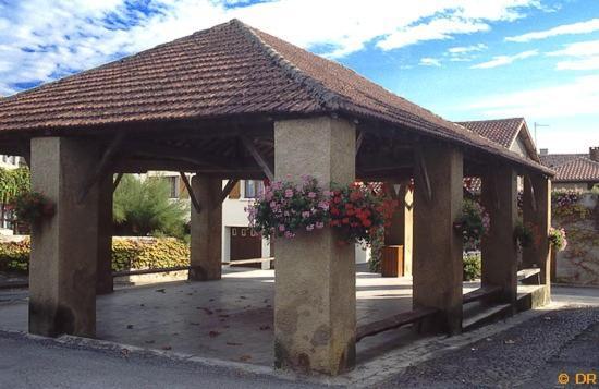 Gite, Jacuzzi & Vin Au Grenier De Madiran Exteriér fotografie
